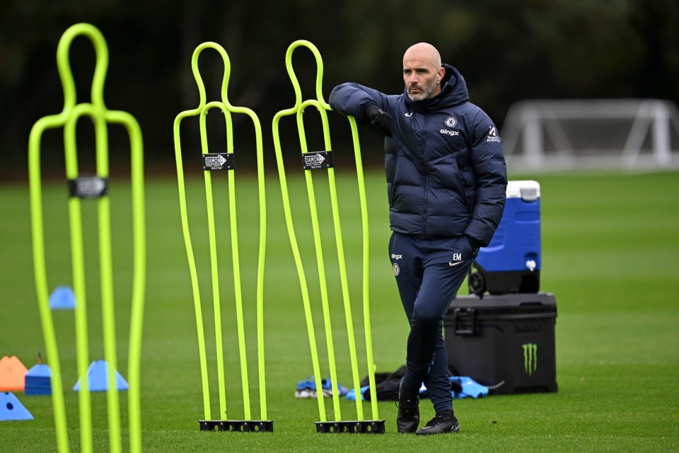 COBHAM, ENGLAND - OCTOBER 14: Head Coach Enzo Maresca of Chelsea during a training session at Chelsea Training Ground on October 14, 2024 in Cobham, England. (Photo by Darren Walsh/Chelsea FC via Getty Images)