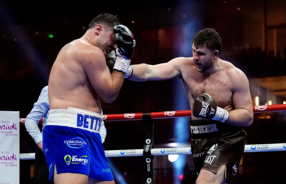 Johnny Fisher boxing Dave Allen.