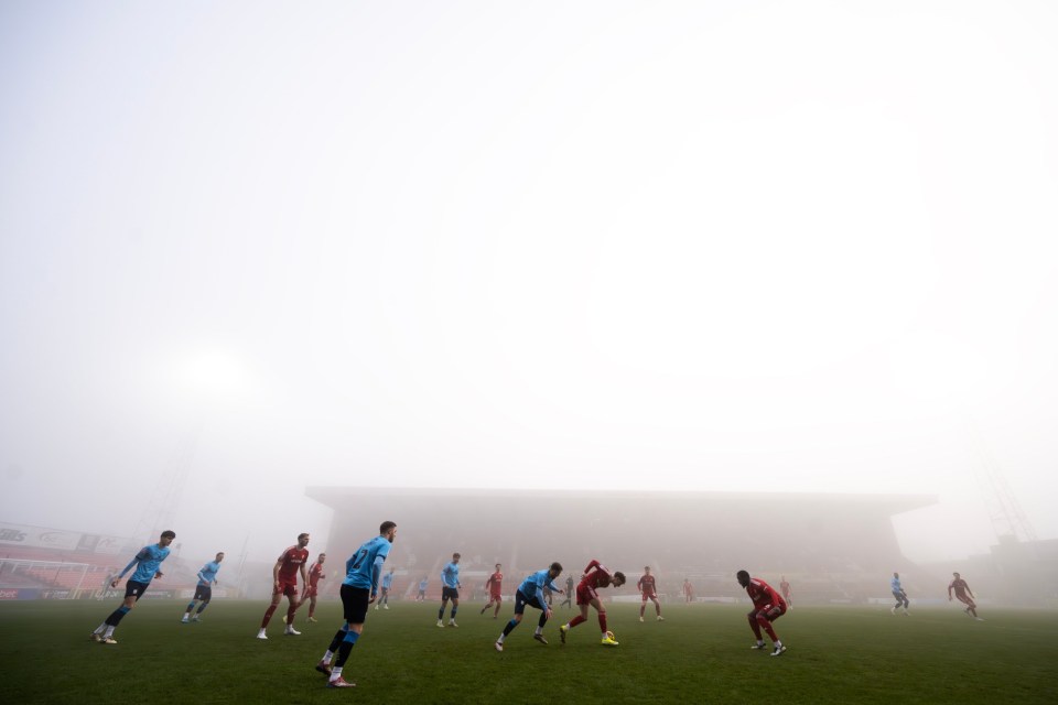 EDITORIAL USE ONLY No use with unauthorised audio, video, data, fixture lists, club/league logos or "live" services. Online in-match use limited to 120 images, no video emulation. No use in betting, games or single club/league/player publications. Mandatory Credit: Photo by Ashley Crowden/REX/Shutterstock (15093935y) A general view of play Swindon Town v Crewe Alexandra, EFL Sky Bet League Two, Football, County Ground, Swindon, UK - 11 Jan 2025