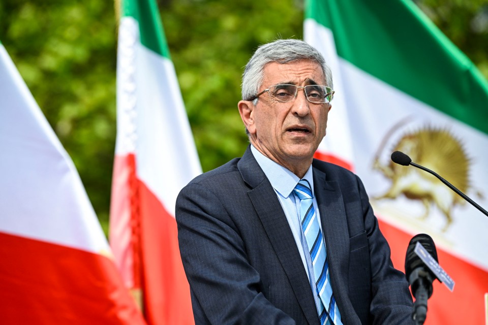 Behzad Naziri of the NCRI Foreign Affairs Committee speaking at a gathering.