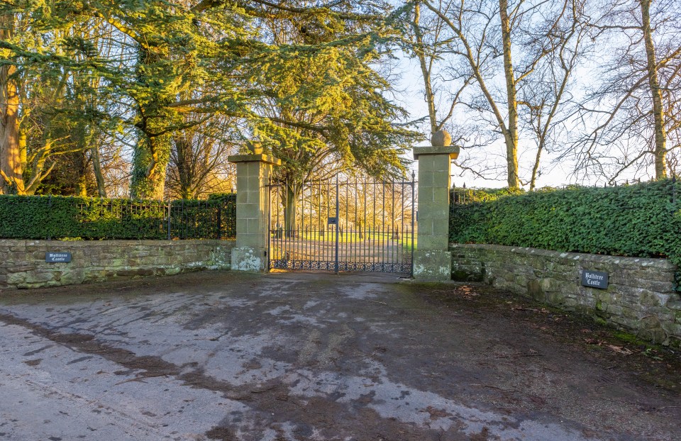Entrance to Bollitree Castle.
