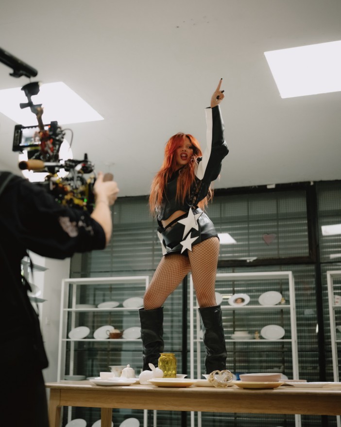 JADE THIRLWALL - Wouldn't be a JADE video unless it was a little chaotic ¿ Named by you - IT girl is finally out in the pop world ¿ Written by me, @laurenaquilina + @jhartmusic, produced by @cirkut + @areyoulostboy  Ty @fa_fon_ for dishing out the dramatic visuals once.again  put me on the pedestal watch me dance ¿¿ swipe for some choreo with @blakejohnwood @samuelmenagarcia that didnt make the final edit .19h http://www.instagram.com/p/DEu2waqtlBj/?img_index=15
