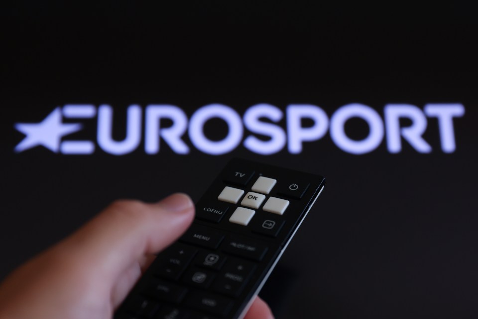 Illustration of a hand holding a TV remote with the Eurosport logo displayed on a TV screen.