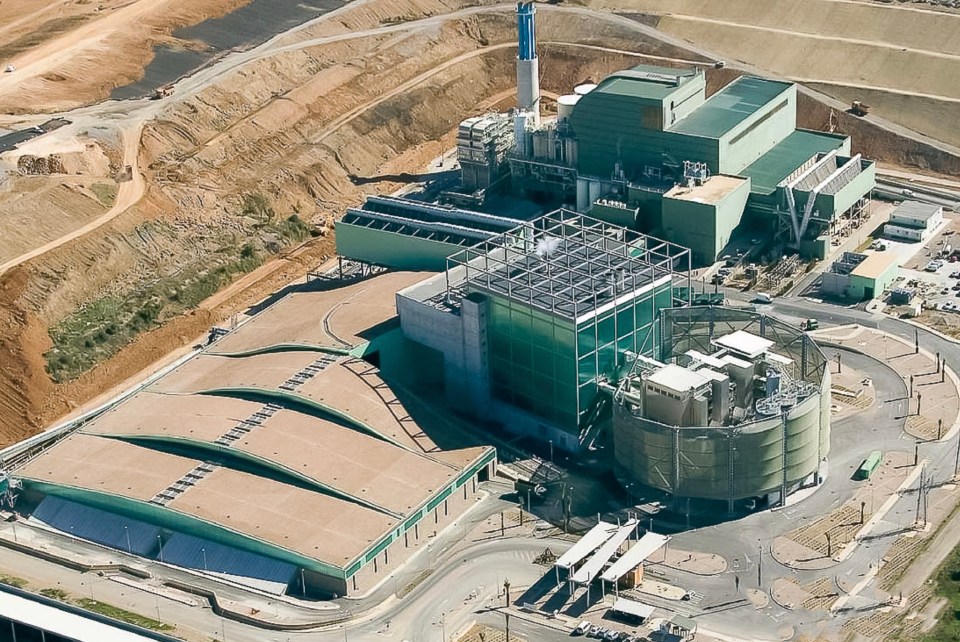 Aerial view of a waste-to-energy plant.