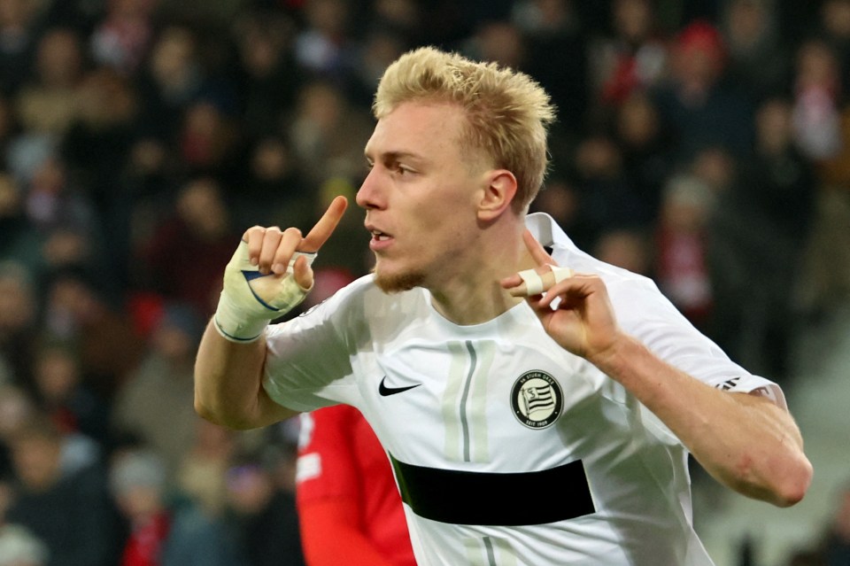 Mika Biereth celebrating a goal.