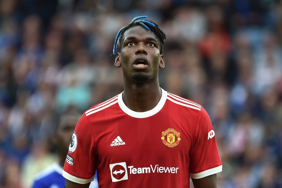 Paul Pogba in a Manchester United jersey.