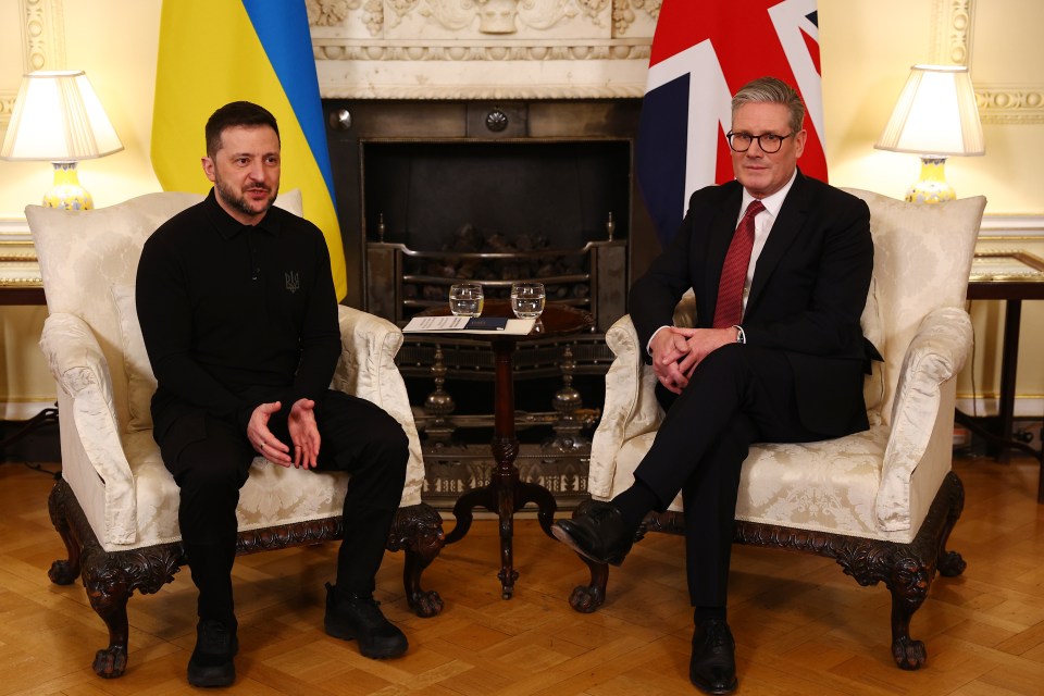 Volodymyr Zelensky and Keir Starmer in bilateral meeting.