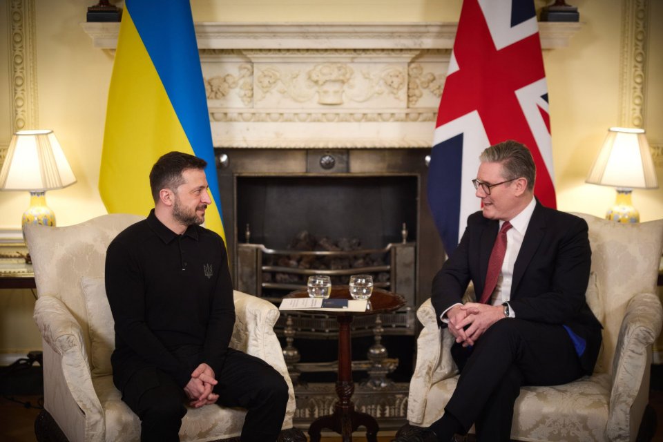 Volodymyr Zelenskyy and Keir Starmer in bilateral discussion at 10 Downing Street.