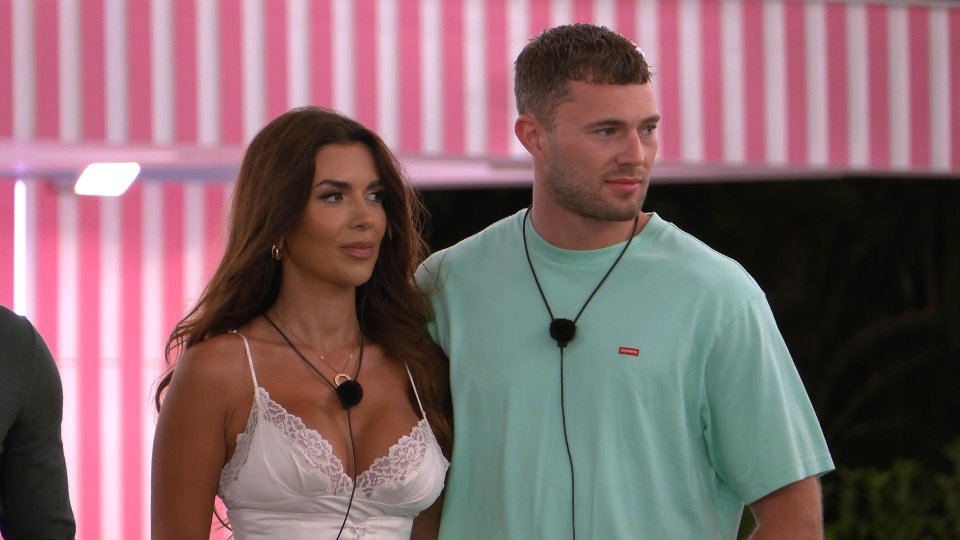 Ekin-Su Culculoglu and Curtis Pritchard on Love Island: All Stars.