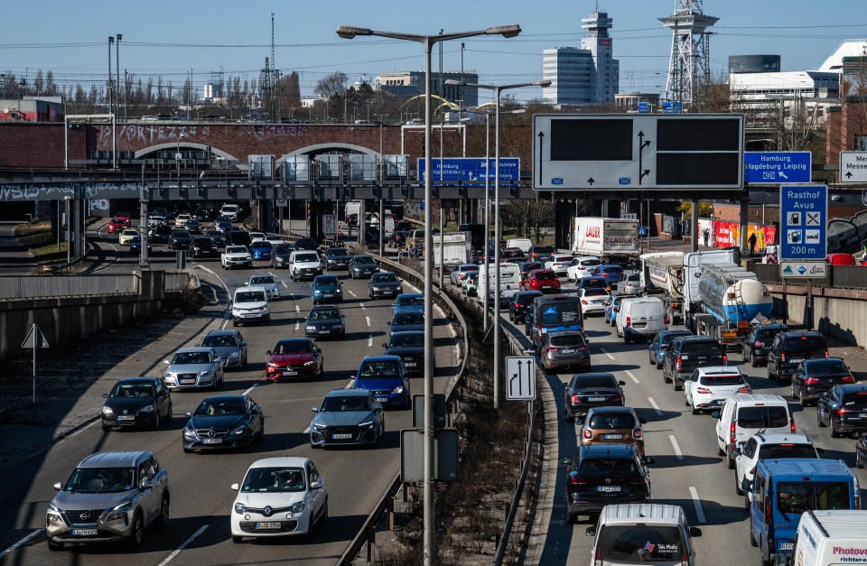 Traffic jam on the A100 highway in Berlin due to a bridge closure.