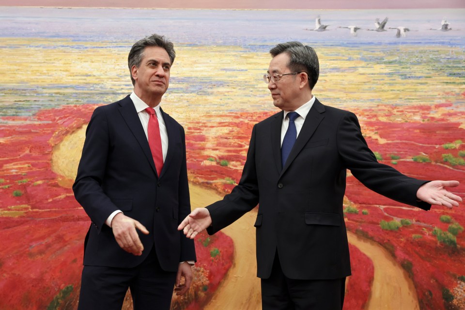 Ed Miliband and Ding Xuexiang meeting in Beijing.
