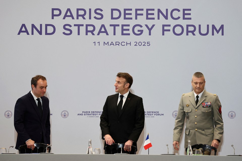 French President Emmanuel Macron with military officials at the Paris Defence and Strategy Forum.