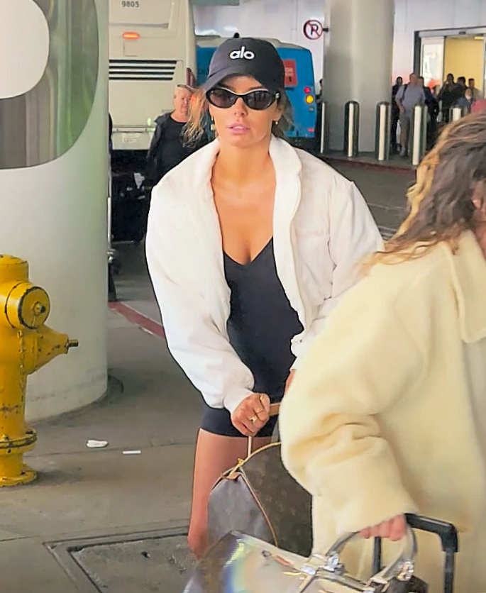Maura Higgins arriving at LAX.