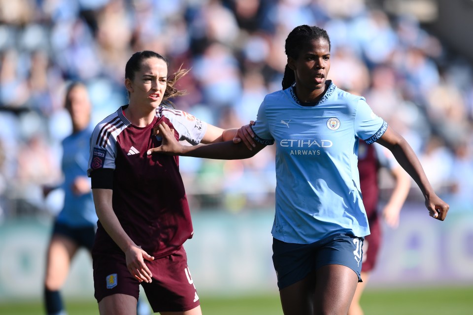 Khadija Shaw of Manchester City and Anna Patten of Aston Villa during a Women's FA Cup match.