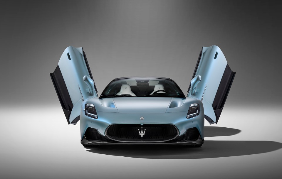 Maserati MC20 Cielo with doors open.