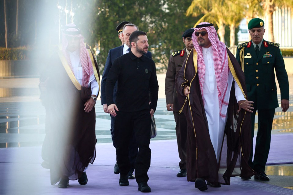 Volodymyr Zelenskyy arriving in Jeddah for talks with Saudi and US representatives.