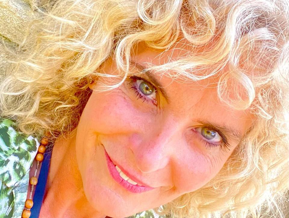 Close-up selfie of Tracy Shaw.