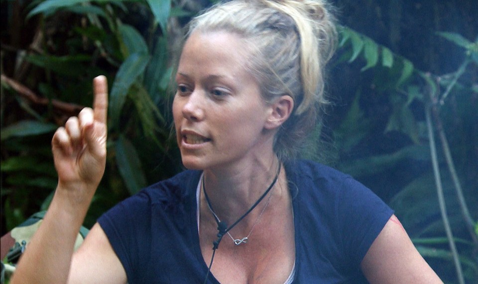 Kendra Wilkinson arguing with Edwina on I'm A Celebrity...Get Me Out Of Here!