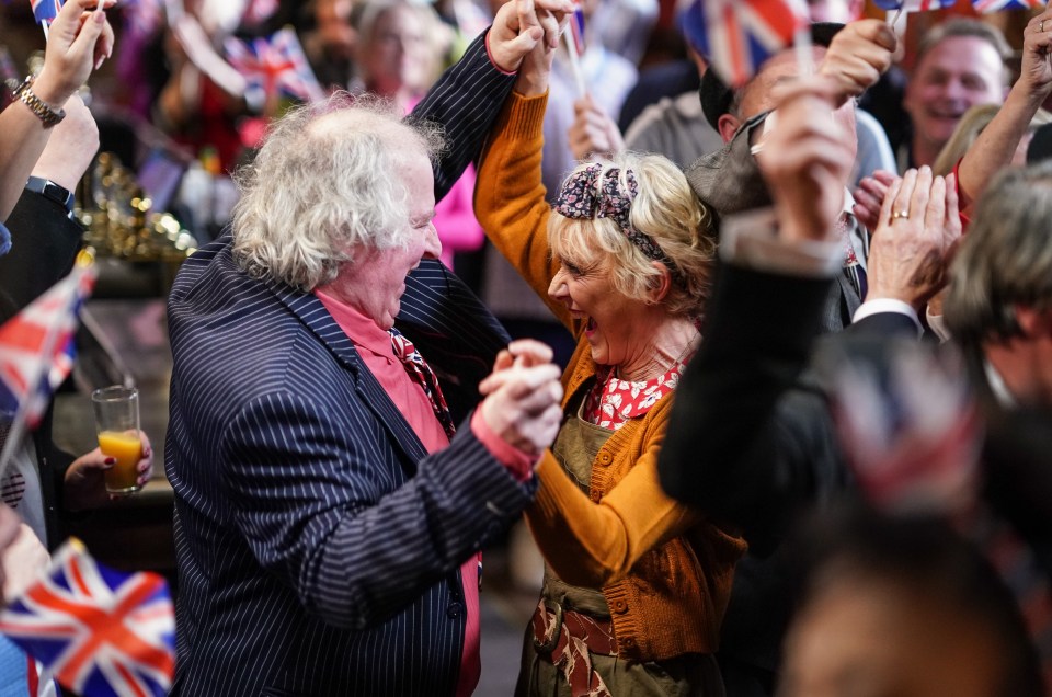 TITLE:EastEnders,EP NUMBER:7116,TX DATE:08-05-2025,TX WEEK:18,EMBARGOED UNTIL:29-04-2025,PEOPLE:Nigel (PAUL BRADLEY);Jean Slater (GILLIAN WRIGHT),DESCRIPTION:***EMBARGOED UNTIL TUE 29th APR 2025***,COPYRIGHT:BBC PUBLIC SERVICE,CREDIT LINE:BBC/Kieron McCarron