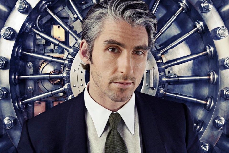 Single 4: BANK ON GEORGE TO WIN A FORTUNE - FIRST ENTRY<br />
TOP JOB . . . for George Lamb