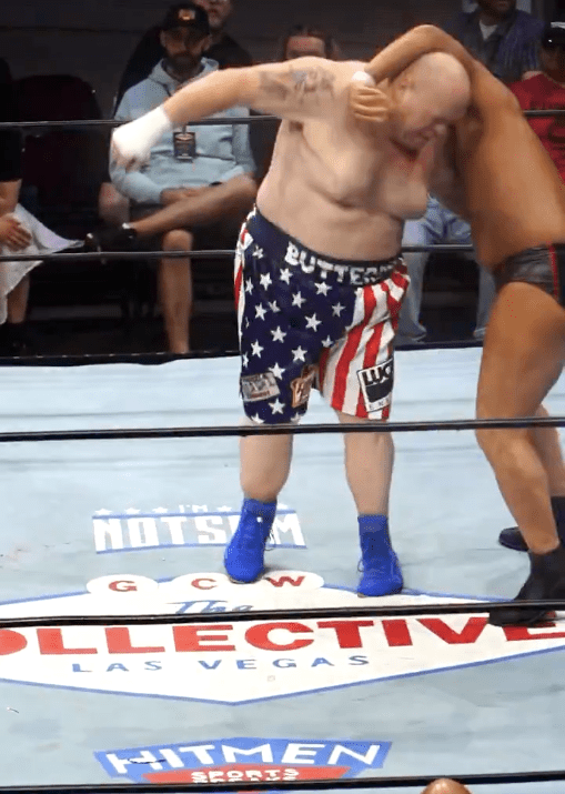 Screenshot of a wrestling match.