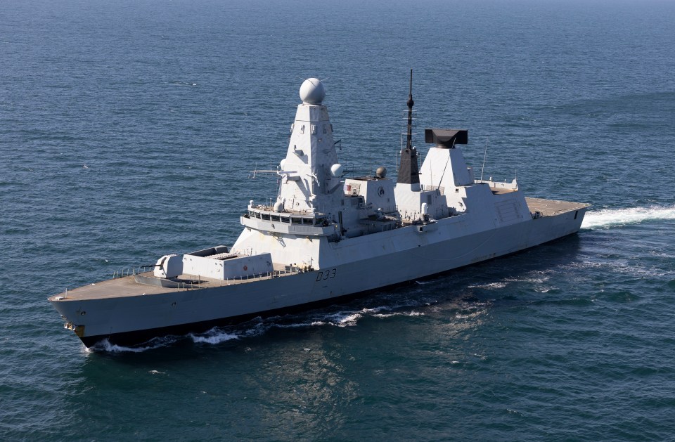 Aerial view of HMS Dauntless at sea.