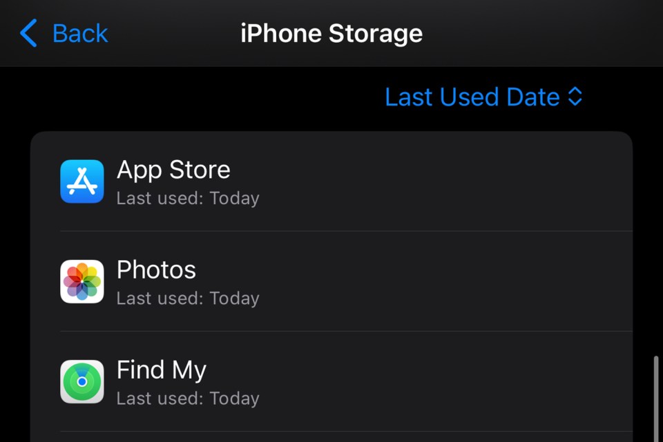iPhone storage screen showing App Store, Photos, and Find My apps, all last used today.