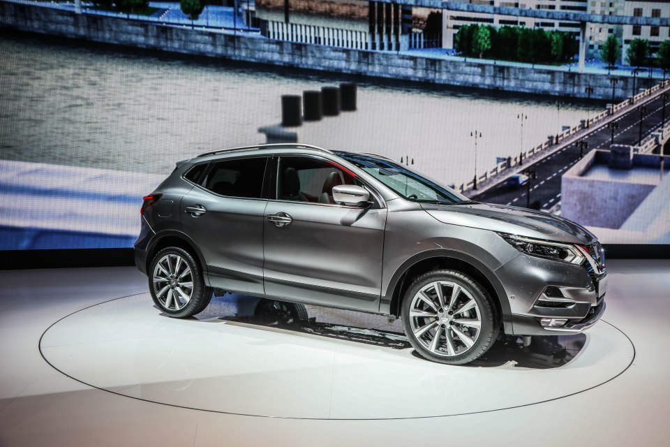 A gray Nissan Quashqai on display.