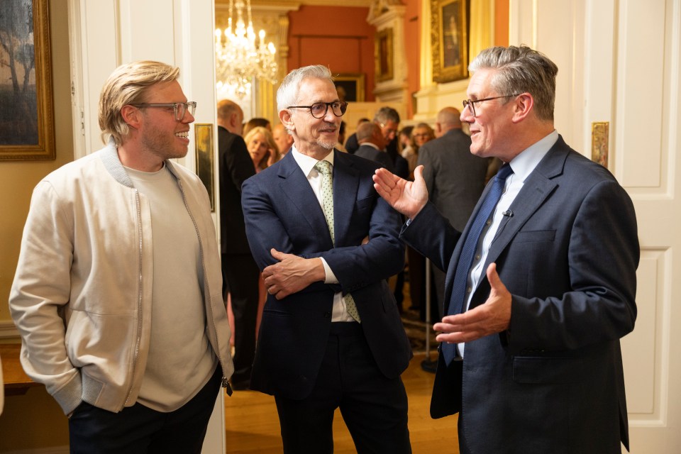 Gary Lineker, Rob Beckett, and Keir Starmer at a St. George’s Day event.