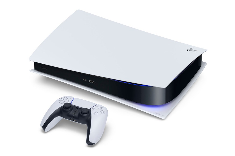 PS5 disc-less console with controller.