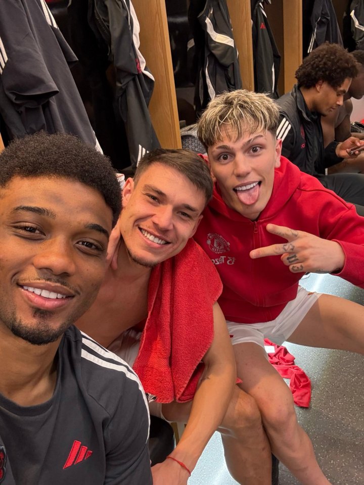 Amad Diallo, Manuel Ugarte, and Alejandro Garnacho in a locker room.