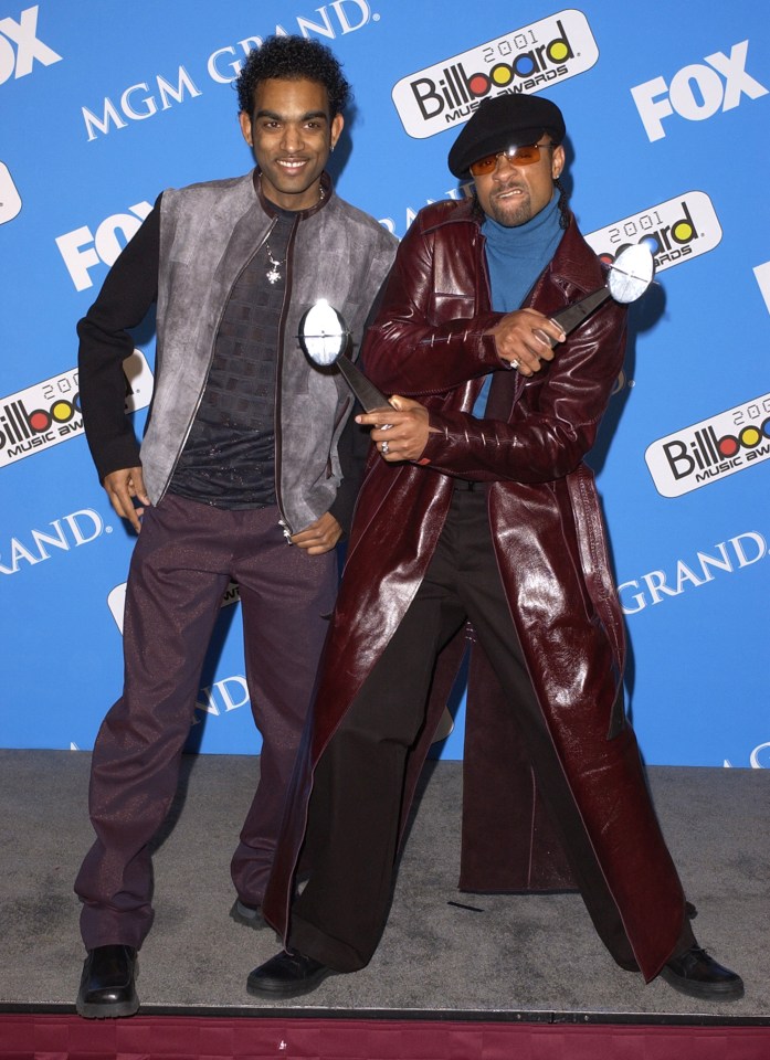 RikRok and Shaggy at the 2001 Billboard Music Awards.