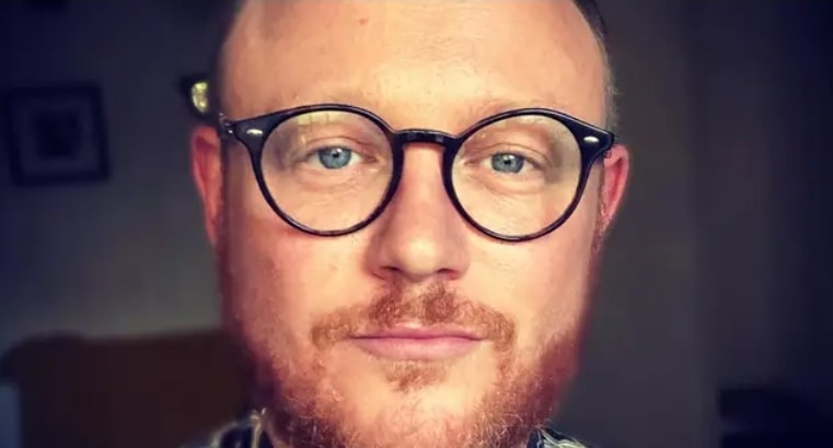 Close-up of Chris Cromby of the duo Jemini.