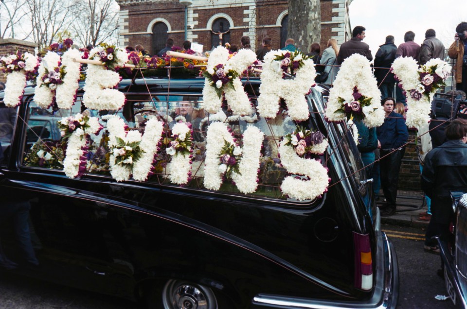 The Funeral of Ronnie Kray attended by his twin Reggie and other Kray family members. Ronnie Kray was eventually certified insane and lived the remainder of his life in Broadmoor Hospital, Crowthorne, dying on 17 March 1995 of a heart attack at the age of 61. He was buried at Chingford Mount Cemetery in East London where their mother was interred in the Kray family plot. Crowds lined the streets of East London to pay their respects to the notorious criminal, Reg's security team controlled the crowds headed by Dave Courtenay. 29.03.1995