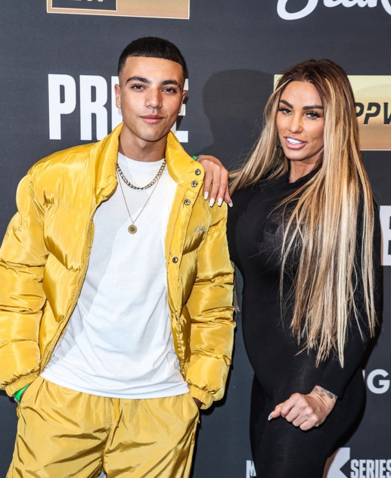 KSI vs FaZe Temperrr MF Cruiserweight Title Fight - Celebrity Arrivals Caption: Celebrities seen attending the KSI vs FaZe Temperrr MF Cruiserweight Title Fight at OVO Wembley Arena in London. 14 Jan 2023 Pictured: Junior Andre, Katie Price. Photo credit: MEGA TheMegaAgency.com +1 888 505 6342