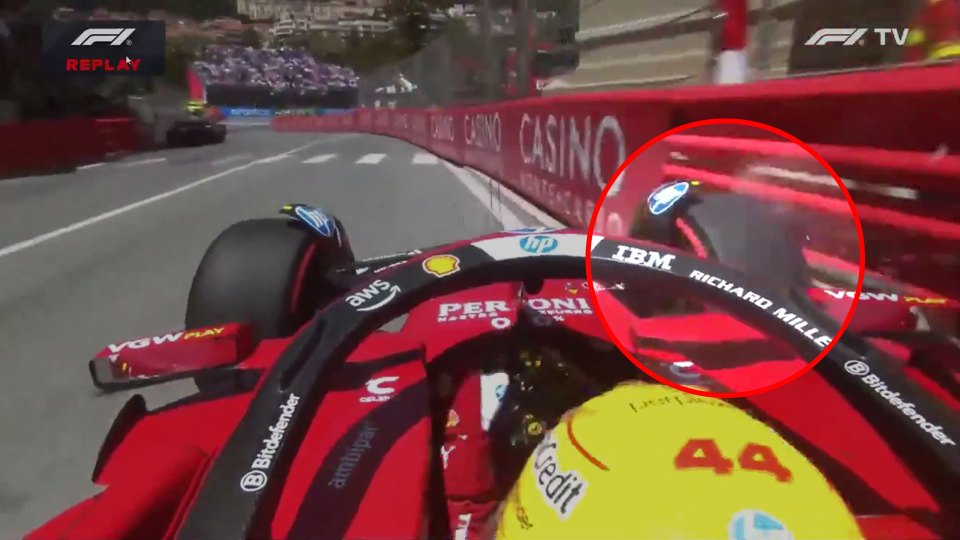 Replay of a Formula 1 car crash.