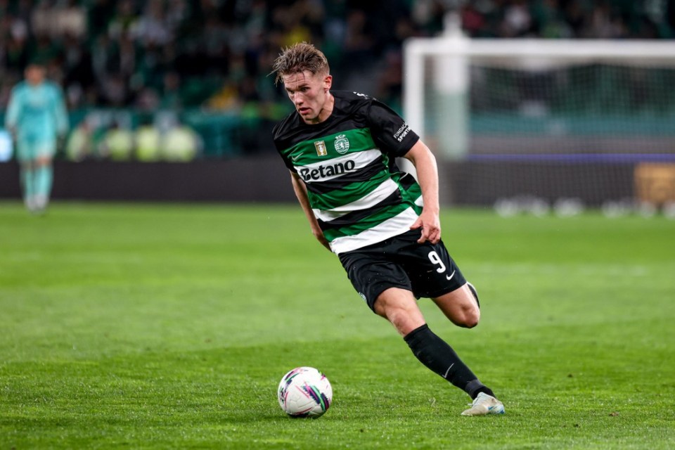 Mandatory Credit: Photo by Valter Gouveia/NurPhoto/REX/Shutterstock (15284786aj) Viktor Gyokeres, forward of Sporting CP, plays during the Liga Portugal Betclic match between Sporting CP and Gil Vicente FC at Estadio Jose de Alvalade in Lisbon, Portugal, on May 4, 2025. Sporting Clube de Portugal v Gil Vicente FC - Liga Portugal Betclic, Lisbon - 04 May 2025