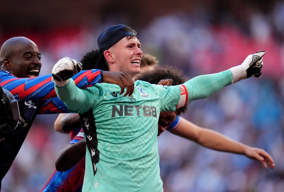 Crystal Palace goalkeeper Dean Henderson celebrates after the Emirates FA Cup final at Wembley Stadium, London. Picture date: Saturday May 17, 2025. PA Photo. See PA story SOCCER Final. Photo credit should read: Adam Davy/PA Wire. RESTRICTIONS: Use subject to restrictions. Editorial use only, no commercial use without prior consent from rights holder.