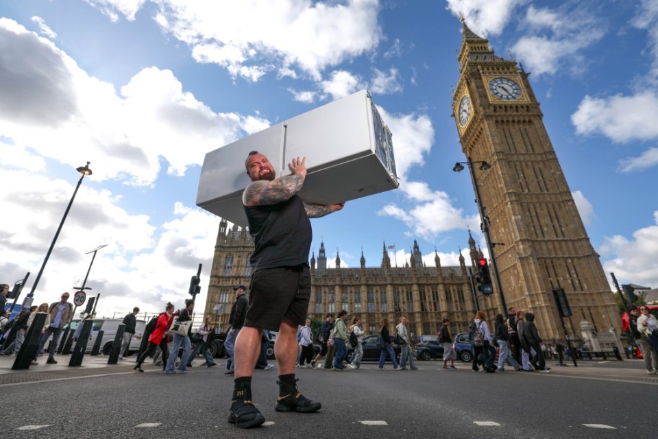 EMBARGOED TO 0001 THURSDAY SEPTEMBER 26 EDITORIAL USE ONLY Six-time UK's strongest man and self-confessed 'clumsy man', Eddie Hall teams up with Currys to urge British consumers to "Repair, not Replace" as new research reveals the nation wastes over ¿9 billion per year replacing broken technology. Issue date: Thursday 26th September 2024. PA Photo. Photo credit should read: Kieran Cleeves/PA Media Assignments