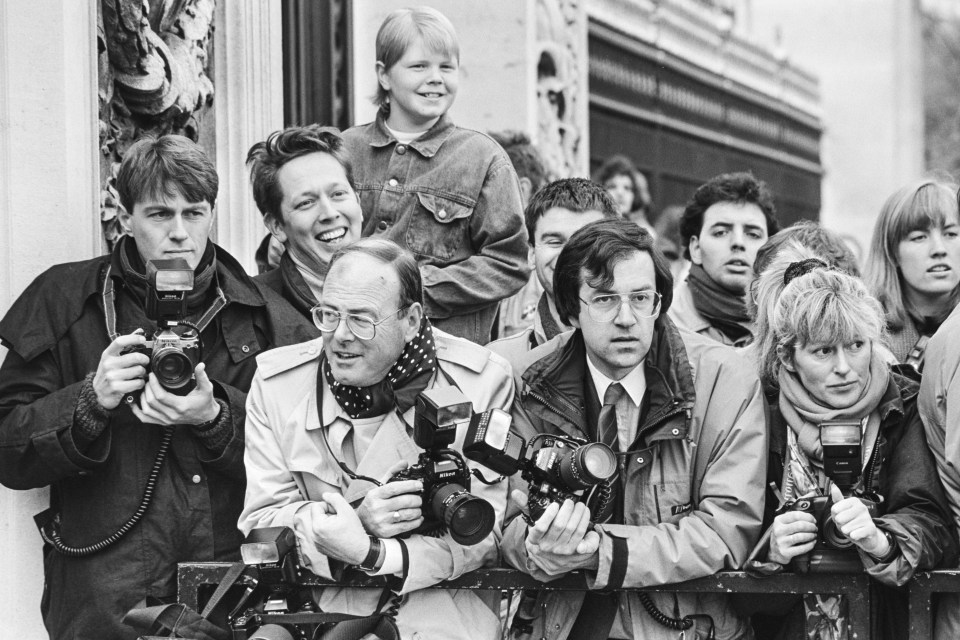 Photographers outside Buckingham Palace on the day of Margaret Thatcher's resignation.