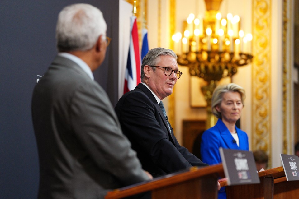 Antonio Costa, Keir Starmer, and Ursula von der Leyen at a press conference.