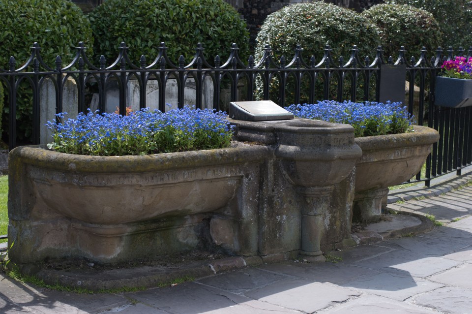 D78RKA England, Suffolk, Sudbury, The old drinking fountain in Market Hill, which featured in the book "101 Dalmations" by Dodie Smith.