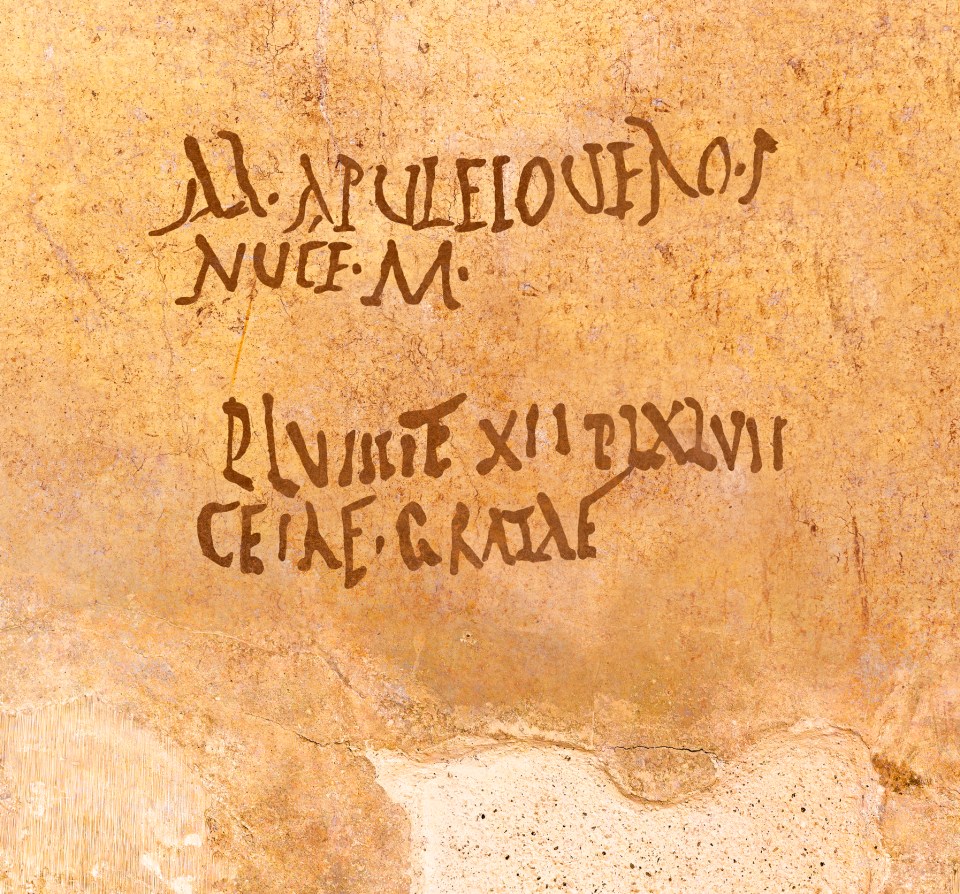 Roman text inscription on an amphora found in Pompeii.