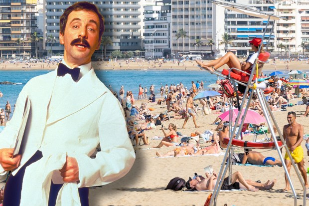 Collage of a waiter and a crowded beach.